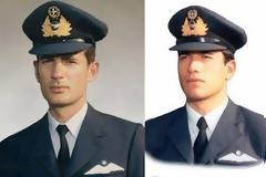 Μνημόσυνο για τους πιλότους στην Μεγάλη Χώρα.