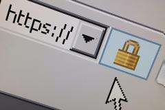 9 ΣΤΟΥΣ 10 ΥΙΟΟΘΕΤΟΥΝ ΠΡΑΚΤΙΚΕΣ ΚΥΒΕΡΝΟΑΣΦΑΛΕΙΑΣ- ΔΕΙΤΕ ΧΡΗΣΙΜΑ TIPS