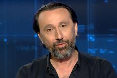 Ο Ρένος Χαραλαμπίδης αναλαμβάνει ρόλο παρουσιαστή - Σε αυτό το κανάλι θα τον δούμε