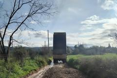 Βασίλειος Καλόγηρος :Κύριε δήμαρχε, αντιδήμαρχε, πρόεδρε -  Δείξτε κάποια κατανόηση για τους αγροτικούς δρόμους