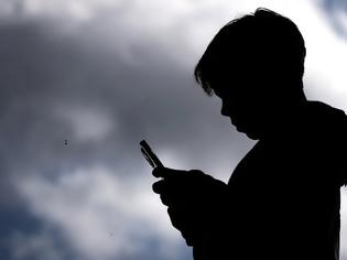 Φωτογραφία για Ο ΕΘΙΜΟΣ ΜΕ 3 ΛΕΙΤΟΥΡΓΙΕΣ ΣΤΑ  SOCIAL MEDIA ΑΝΤΙΜΕΤΩΠΕΣ ΜΕ ΤΟΥΣ ΝΟΜΟΥΣ ΣΤΗΝ ΕΛΛΑΔΑ