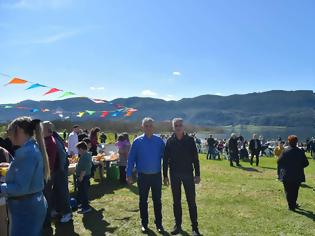 Φωτογραφία για Με γιορτινή διάθεση και φόντο το φυσικό τοπίο της λίμνης Αμβρακίας γιορτασαν  και φέτος τα Κούλουμα στο Ριβιο