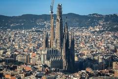 H Sagrada Familia φτάνει στο τελικό της ύψος μετά από 144 χρόνια