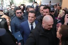 Μαζεύουν υπογραφές – λέει – για να φύγει ο Άδωνις Γεωργιάδης από το Υπουργείο Υγείας