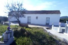 Άγιος Χριστόφορος Μαχαιρά Ξηρομέρου Αιτωλοακαρνανίας. Μνήμη, ευσέβεια, μύθος και ασβέστης…