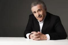 Ο Λάκης Λαζόπουλος επιστρέφει με νέα κωμική σειρά στο Mega – Ξεκινά η παραγωγή «17 βαλίτσες και μια μαύρη»