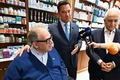 Επίσκεψη Γεωργιάδη σε ιδιωτικό φαρμακείο για τη διάθεση ΦΥΚ σε δικαιούχο ασθενή