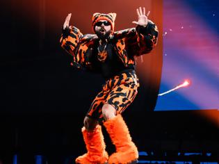 Φωτογραφία για Eurovision 2026: Εκρηκτική άνοδος για την Ελλάδα με το «Ferto» του Ακύλα – Κερδίζει έδαφος στα στοιχήματα