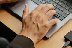 SSD ME ΕΞ ΑΠΟΣΤΑΣΕΩΣ ΕΡΓΑΣΙΑΣ: ΒΕΛΤΙΩΜΕΝΗ ΡΟΗ ΔΕΔΟΜΕΝΩΝ ΚΑΙ ΕΞΟΙΚΟΝΟΜΗΣΗ ΧΡΟΝΟΥ