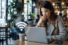 ΑΝ ΚΛΕΒΟΥΝ ΤΟ WI FI ΔΙΚΤΥΟ ΣΟΥ ΔΕΙΤΕ ΠΩΣ ΘΑ ΤΟΥΣ ΑΠΟΚΛΕΙΣΕΙΣ ΟΛΟΥΣ