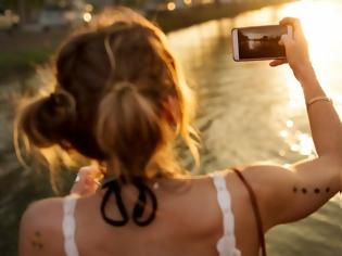 Φωτογραφία για ΗΡΘΕ ΤΟ ΤΕΛΟΣ ΤΩΝ  influencers ΜΕ ΑΛΜΑΤΩΔΗ ΑΝΟΔΟ ΤΟΥ  clipping ΣΤΟ INTERNET