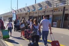 Τουριστική κίνηση μέχρι μέσα Νοέμβρη στην Κρήτη