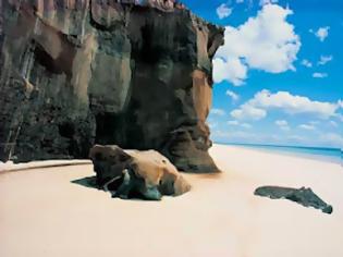 Φωτογραφία για Οι 5 πιο επικίνδυνες παραλίες του κόσμου