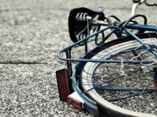 Φωτογραφία για ΣΟΚ: Oδηγός Ι.Χ. παρέσυρε και σκότωσε ποδηλάτη στην Κόρινθο