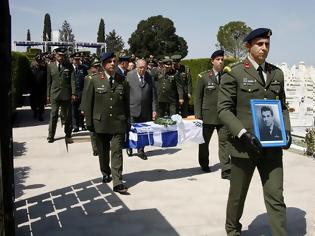 Φωτογραφία για Χριστόφιας κατά Τουρκίας, Ελλάδας, Βρετανίας