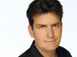 Φωτογραφία για Charlie Sheen: Αποχαιρετά το Twitter