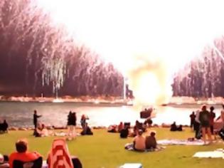 Φωτογραφία για Πυροτεχνήματα όπως λέμε… ατομική βόμβα [Video]