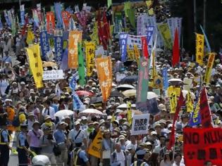 Φωτογραφία για Πλημμύρισε το Τόκιο από διαδηλωτές κατά των πυρηνικών