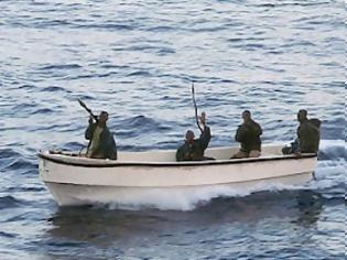 Φωτογραφία για Σωστικά συνεργεία διέσωσαν 26 ψαράδες που κρατούνταν όμηροι από Σομαλούς πειρατές