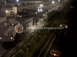 Φωτογραφία για Σύγκρουση φορτηγού με βυτιοφόρο και ανάφλεξη του στον Περιφεριακό Θεσσαλονίκης