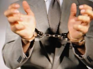 Φωτογραφία για Συνέλαβαν εργολάβο στη Λιβαδειά για χρέη μόλις 21.744 ευρώ