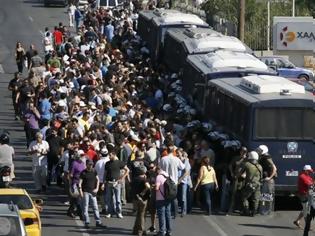 Φωτογραφία για ΣΚΛΗΡΑΙΝΕΙ Η ΚΟΝΤΡΑ ΜΕΤΑΞΥ ΚΥΒΕΡΝΗΣΗΣ ΚΑΙ ΑΡΙΣΤΕΡΑΣ ΓΙΑ ΤΟ ΑΝΟΙΓΜΑ ΤΗΣ ΧΑΛΥΒΟΥΡΓΙΑΣ (VIDEO)