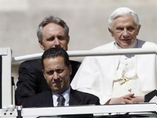 Φωτογραφία για Ο μπάτλερ του Πάπα αρνείται πως ήταν μέλος «σπείρας» στην υπόθεση Vatileaks