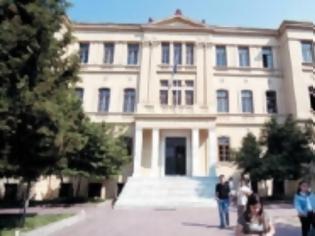 Φωτογραφία για Επτά αλλαγές στο νόμο- πλαίσιο για την τριτοβάθμια εκπαίδευση προωθεί το υπουργείο Παιδείας