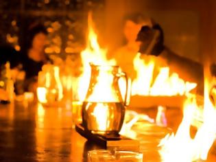 Φωτογραφία για Σύρος: Θαμώνας σκότωσε τον ιδιοκτήτη και έβαλε φωτιά σε πελάτη σε μπαρ