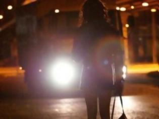 Φωτογραφία για Λάρισα: Αστυνομικοί έδωσαν τέλος στην «κόλαση» 20χρονης – Την εξέδιδαν 5 φορές την ημέρα!