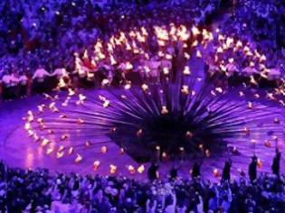 Φωτογραφία για Μαγική στιγμή το άναμμα του βωμού των Ολυμπιακών Αγώνων