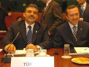 Φωτογραφία για Ένταση στην κορυφή της πολιτικής ηγεσίας της Τουρκίας Αντιπαράθεση ξέσπασε ανάμεσα στον πρόεδρο Γκιουλ και τον πρωθυπουργό Ερντογάν