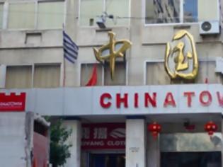 Φωτογραφία για Τα κινέζικα μαγαζιά της Αθήνας αποχωρούν και δίνουν τη θέση τους σε... ελληνικά