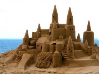Φωτογραφία για Είναι κακό στην άμμο να χτίζεις παλάτια...;