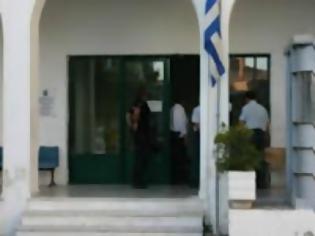 Φωτογραφία για Προφυλακιστέος ο Πακιστανός δράστης του εγκλήματος στην Πάρο