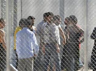 Φωτογραφία για Στα όρια της κατάρρευσης βρίσκεται το ελληνικό κράτος Πρόκληση εθνικού μεγέθους η «εισβολή» των μεταναστών