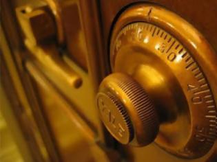 Φωτογραφία για Άρπαξαν χρηματοκιβώτιο με επιταγές αξίας πάνω από 10 εκατ. ευρώ