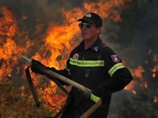 Φωτογραφία για Μαίνεται η πυρκαγιά στο Άγιο Όρος - Εκτός ελέγχου για τέταρτη ημέρα