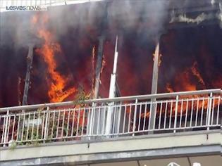 Φωτογραφία για Φωτιά σε διαμέρισμα στη Μυτιλήνη - Αναίσθητη ανασύρθηκε η ενοικιάστρια