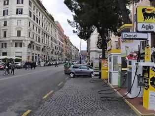 Φωτογραφία για Ιταλία: Στα 2 ευρώ ανεβάζουν τη βενζίνη οι νέοι φόροι