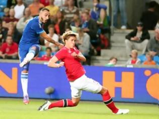 Φωτογραφία για «ΤΡΕΛΑΝΕ» ΤΟ ΝΟΡΒΗΓΟ ΣΧΟΛΙΑΣΤΗ Η ΓΚΟΛΑΡΑ ΤΟΥ ΜΗΤΡΟΓΛΟΥ! *ΒΙΝΤΕΟ*