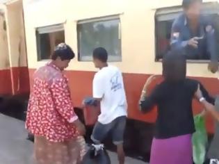 Φωτογραφία για Δείτε πως παίρνουν το τρένο στην Κίνα! [Video]