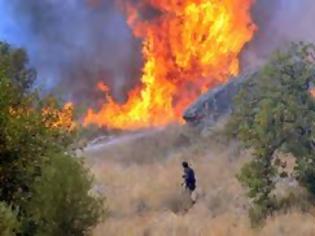 Φωτογραφία για Ενισχύονται οι πυροσβεστικές δυνάμεις στην πυρκαγιά στις Αφιδνές