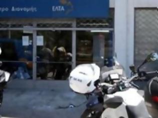 Φωτογραφία για Έβαλε στο μάτι τις μοτοσικλέτες των ΕΛ.ΤΑ.