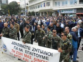 Φωτογραφία για Στο τραπέζι οι μισθοί των ενστόλων