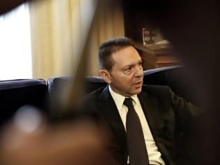 Φωτογραφία για Ανοικτό παραμένει το θέμα των περικοπών στα ειδικά μισθολόγια