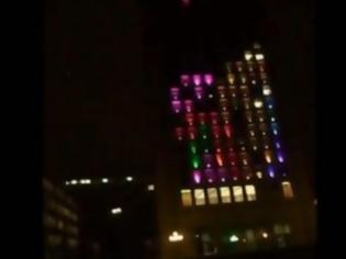 Φωτογραφία για VIDEO: Χάκαραν ένα…. κτίριο και έπαιξαν tetris στον τοίχο του!