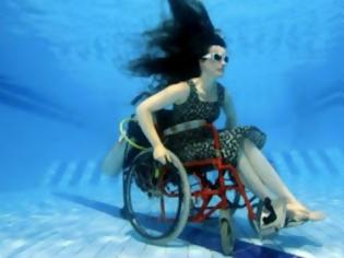 Φωτογραφία για Yποβρύχιο αναπηρικό καροτσάκι [video]