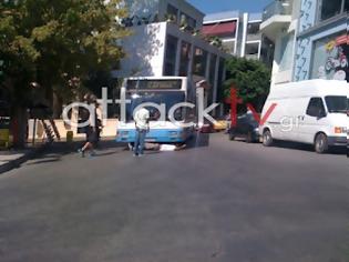 Φωτογραφία για Σομαλός μετανάστης έπεσε στις ρόδες λεωφορείου στην Πάτρα