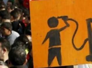 Φωτογραφία για Ογκώδεις διαδηλώσεις στην Ιορδανία για τη νέα αύξηση της τιμής των καυσίμων
